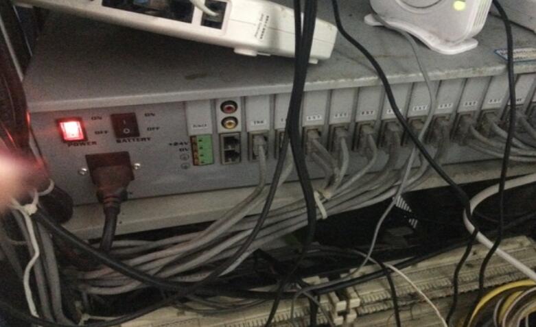 假冒申瓯HJK-120S 背面图 假冒申瓯HJK-120S 背面图
